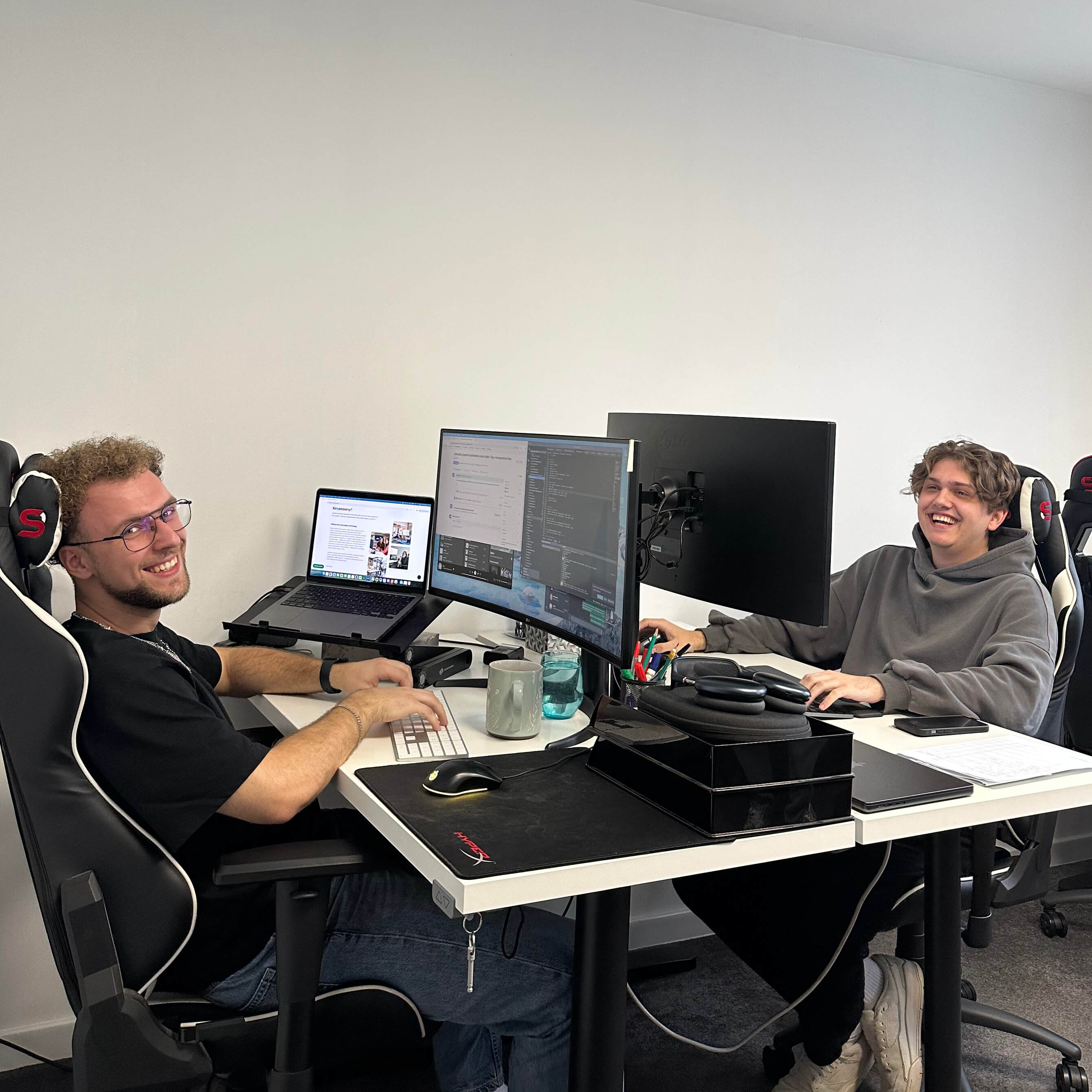 Jesteśmy firmą, która zajmuje się tworzeniem oprogramowania według specyfikacji klienta.